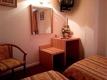 Auberge De L'Isard 圣但尼 外观 照片
