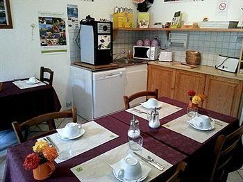 Auberge De L'Isard 圣但尼 外观 照片